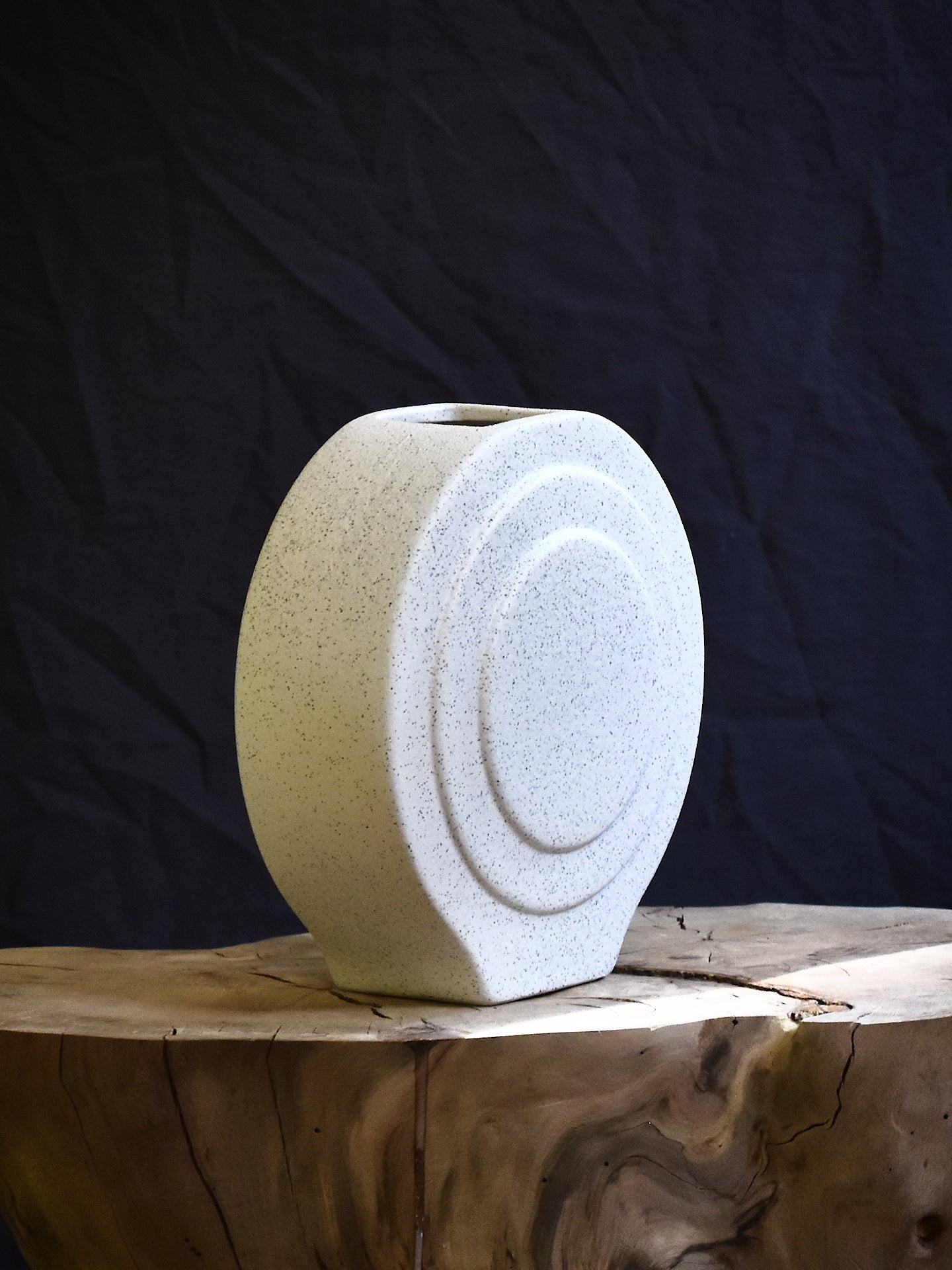 Ceramic Disc Vase - White Pepper